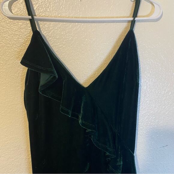 Lovers + Friends Ella Green Velvet Ruffle Mini Dress Size Medium - Picture 9 of 13